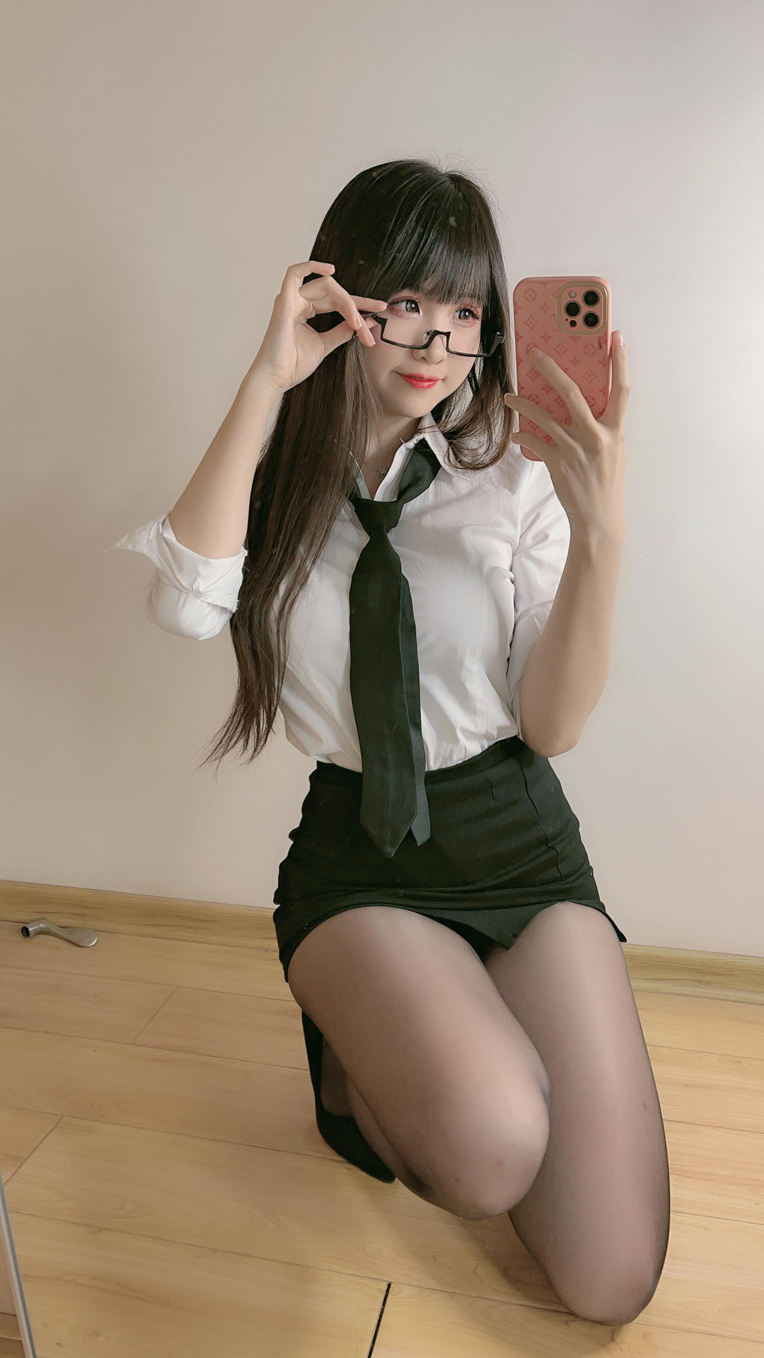 miko酱ww NO.046 自拍系列mikoの黑丝02[187P-1.33GB]_第2集