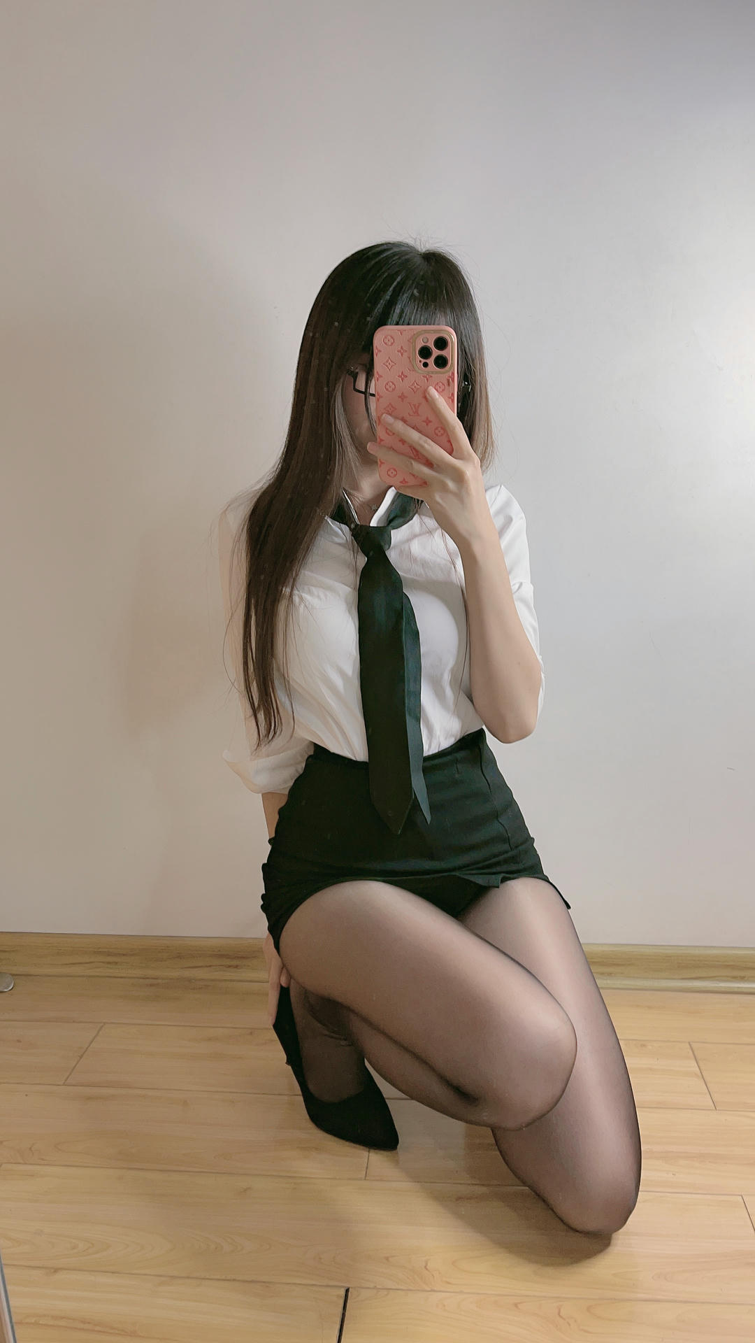 miko酱ww NO.046 自拍系列mikoの黑丝02[187P-1.33GB]_第3集