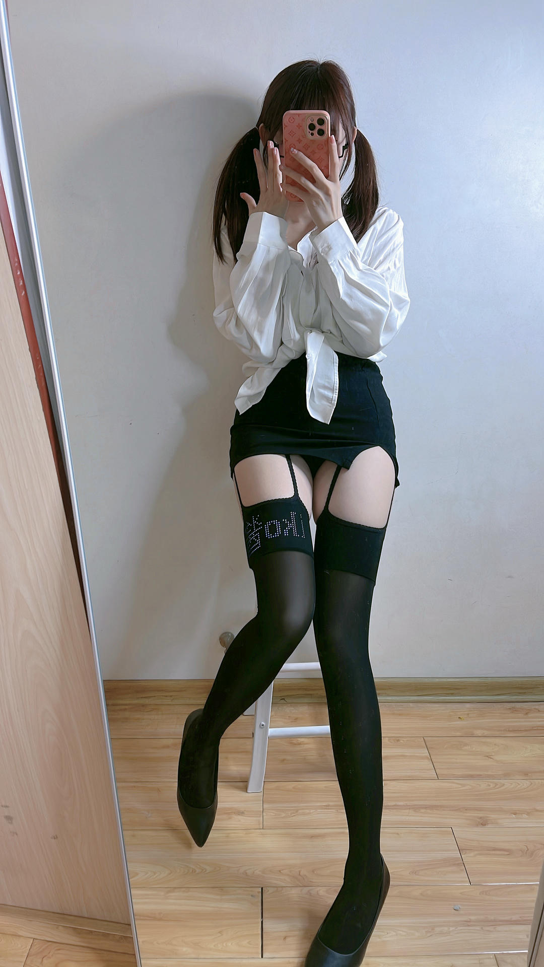 miko酱ww NO.048 自拍系列mikoの黑丝04[182P-1.32GB]_第1集