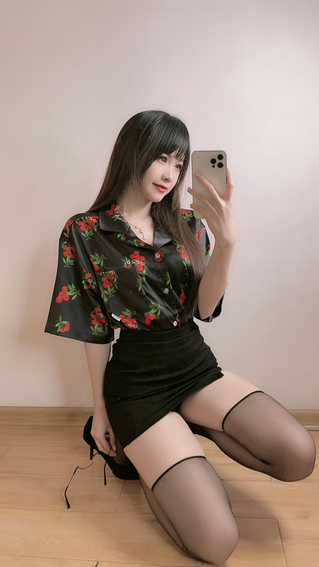 miko酱ww NO.048 自拍系列mikoの黑丝04[182P-1.32GB]_第8集