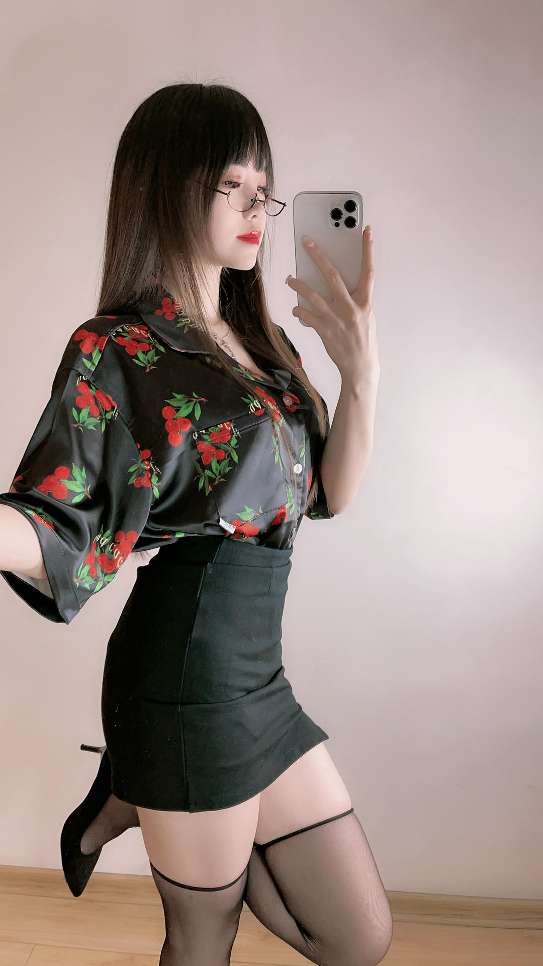 miko酱ww NO.048 自拍系列mikoの黑丝04[182P-1.32GB]_第8集