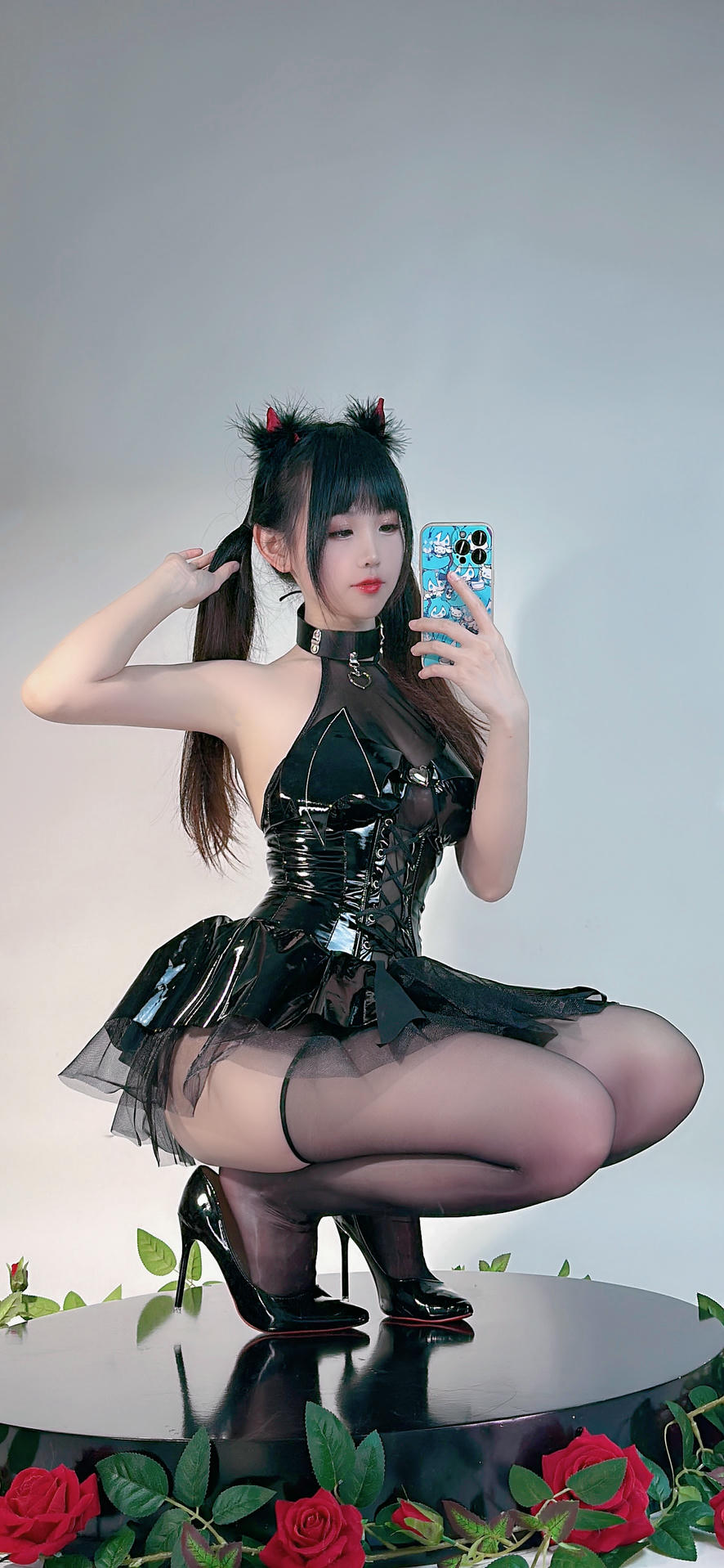 miko酱ww NO.056 小小恶魔 29P [29P-97.96 MB]_第2集