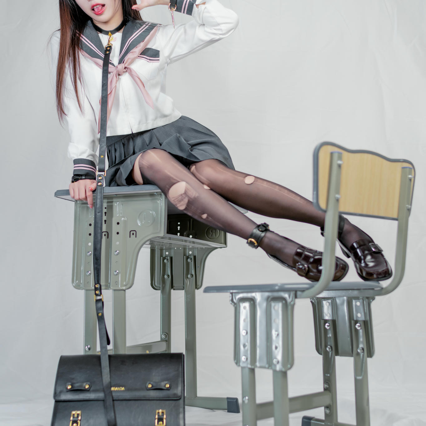 miko酱ww NO.008 放学后 [26P-185MB]_第1集