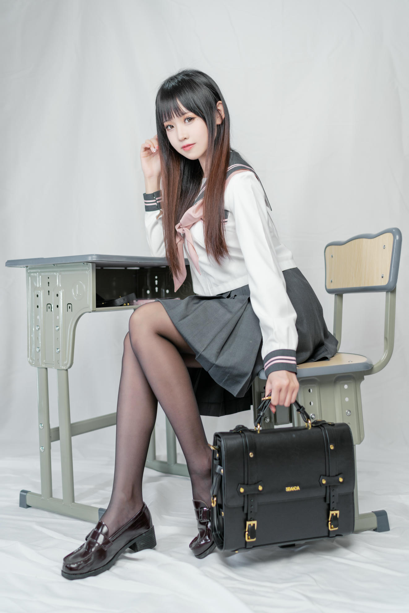 miko酱ww NO.008 放学后 [26P-185MB]_第1集