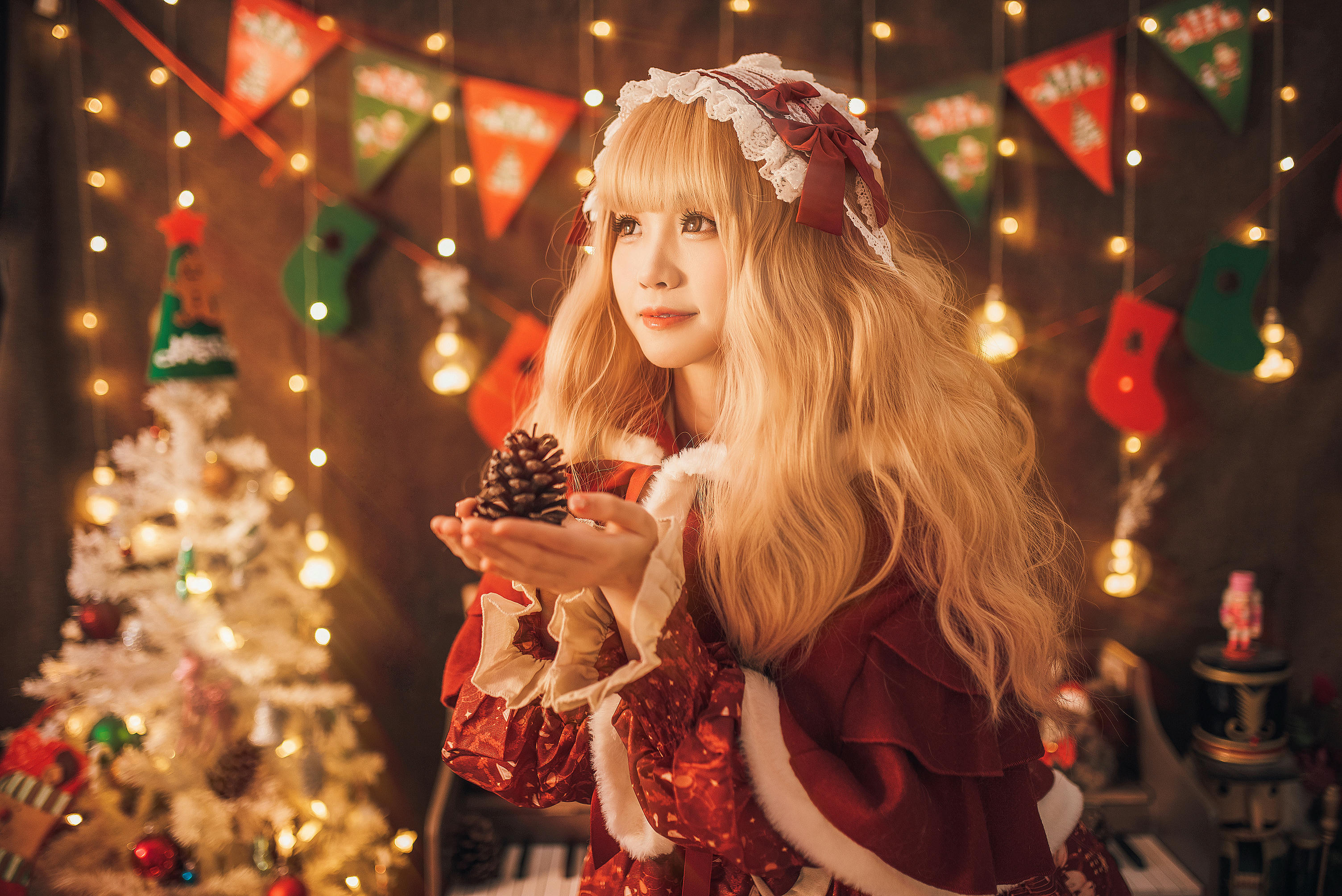 miko酱ww NO.063 暖屋里的少女 [29+1P0.98G]_第1集