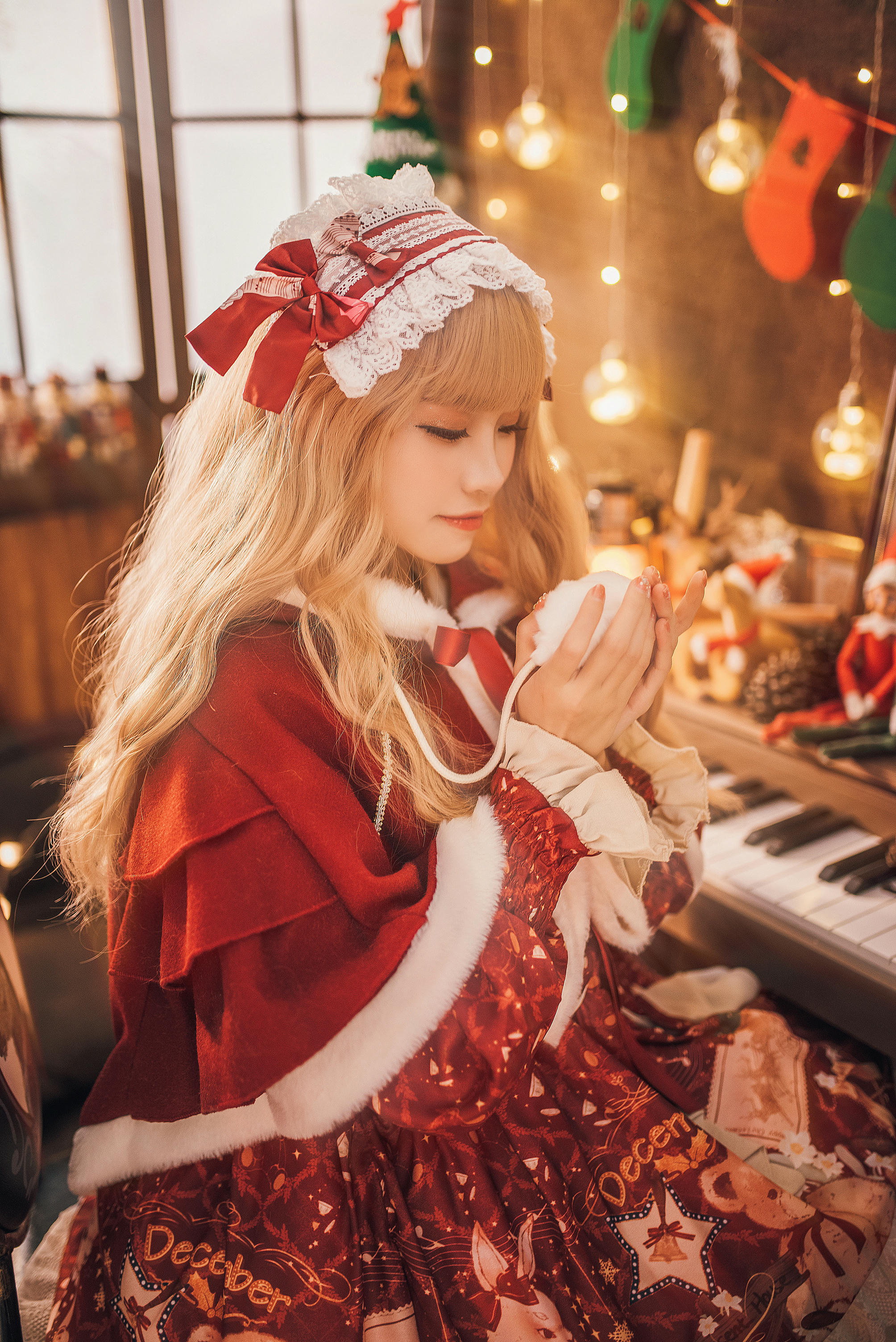 miko酱ww NO.063 暖屋里的少女 [29+1P0.98G]_第1集