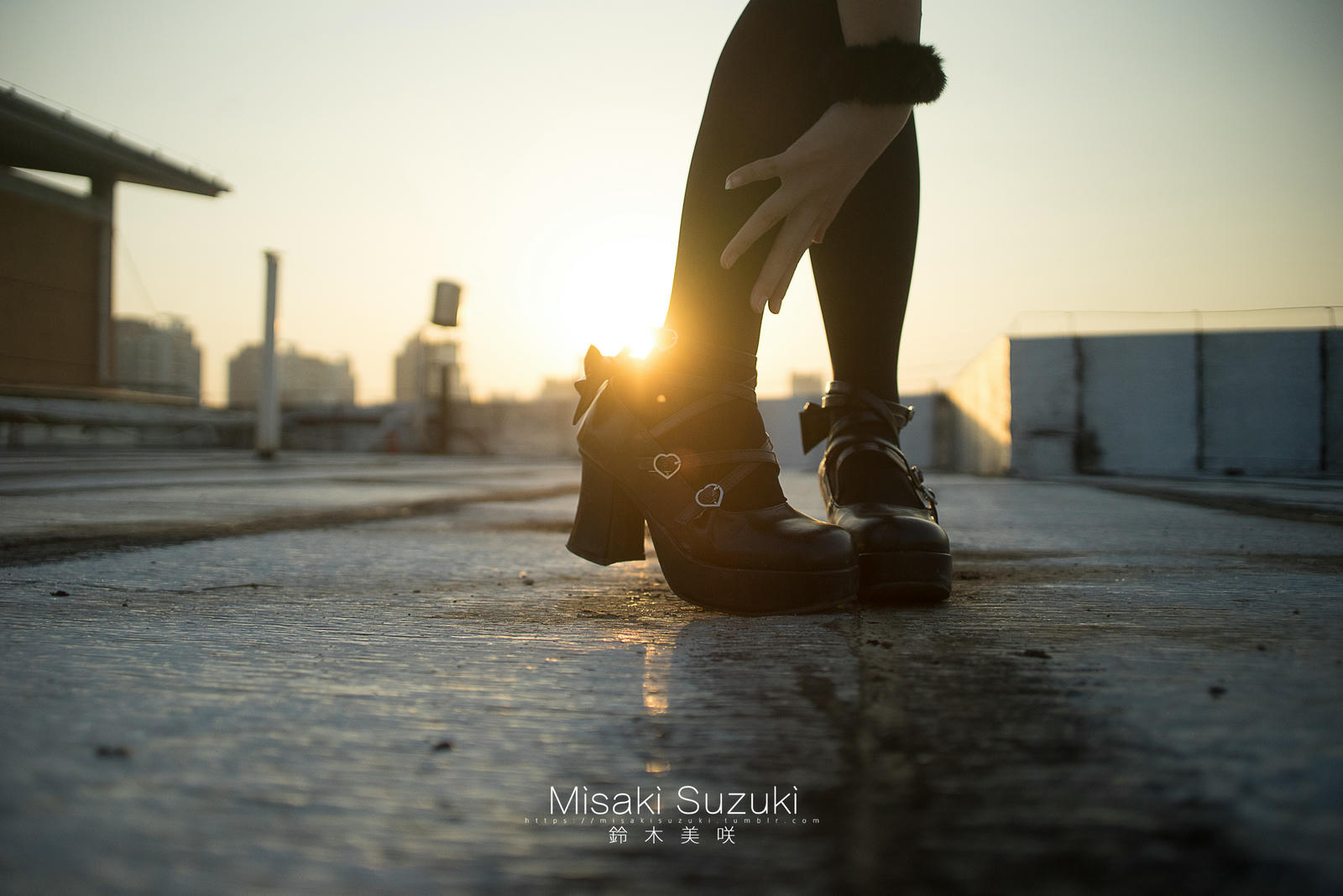 NO.254 铃木美咲(Misaki Suzuki) - 被恶魔吸引-露出！晨光下天台突然降临的诱惑少女 37P+2V_第2集