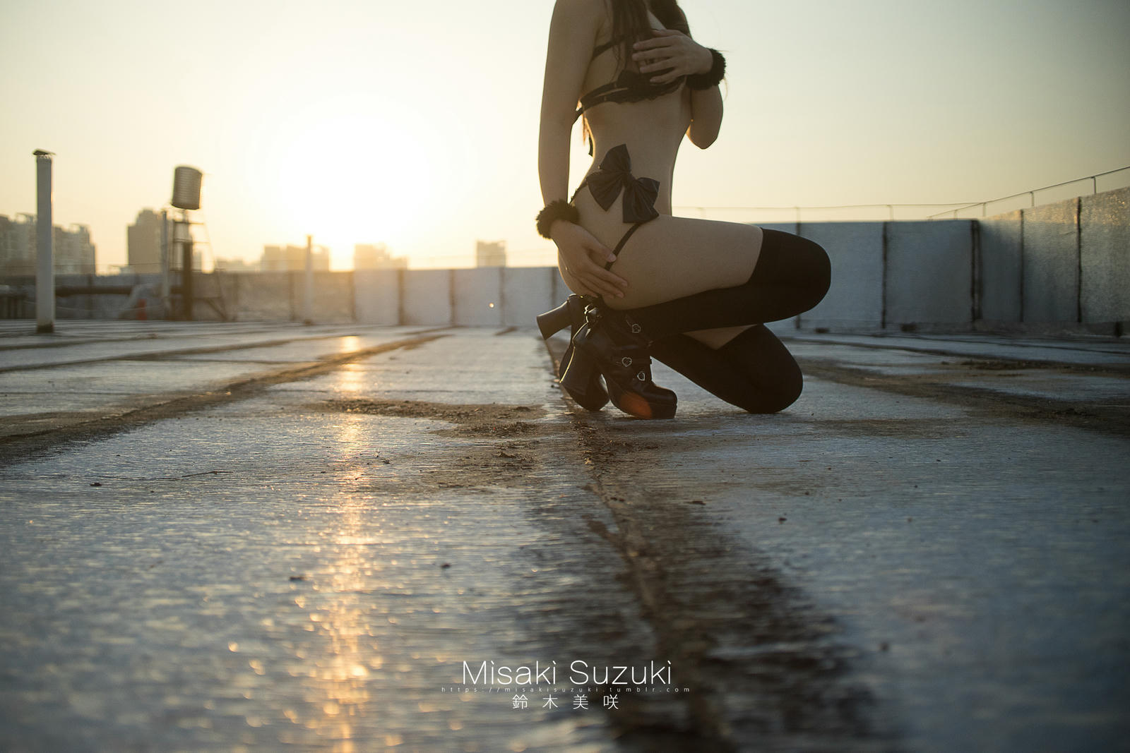 NO.254 铃木美咲(Misaki Suzuki) - 被恶魔吸引-露出！晨光下天台突然降临的诱惑少女 37P+2V_第2集