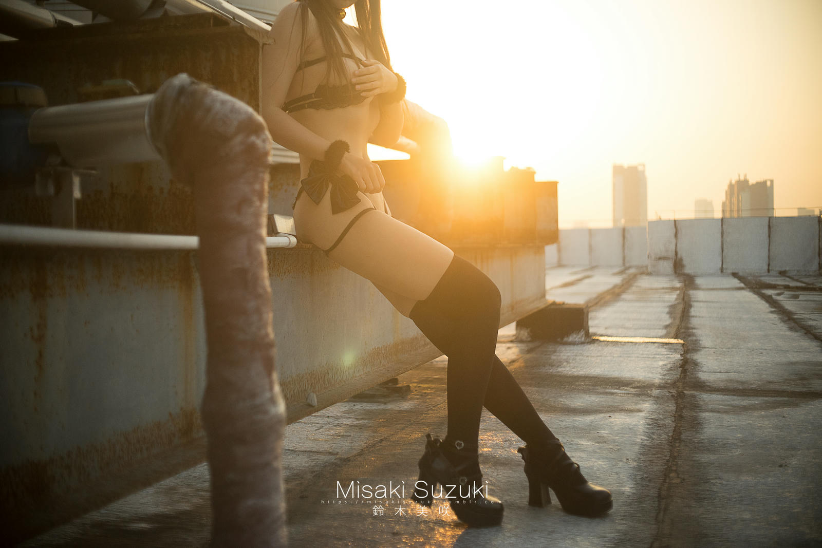 NO.254 铃木美咲(Misaki Suzuki) - 被恶魔吸引-露出！晨光下天台突然降临的诱惑少女 37P+2V_第1集