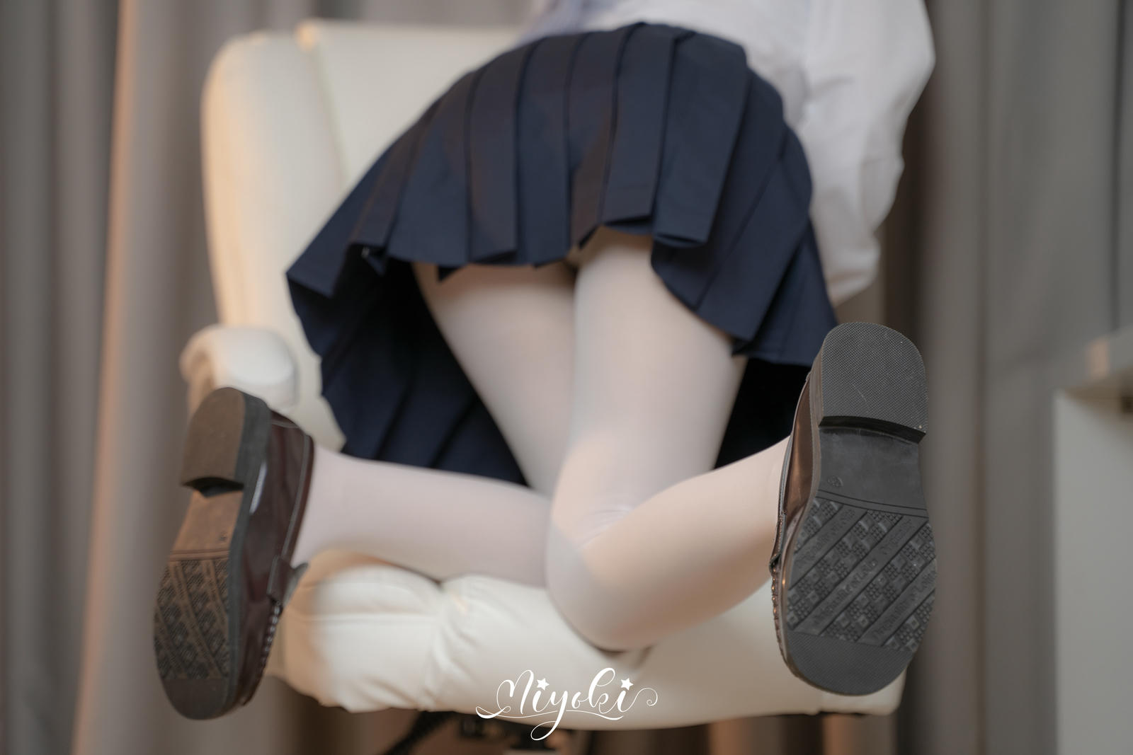 NO.288 铃木美咲(Misaki Suzuki) 想成为你的偶像（神里绫华JK篇）[28P1V 2.34GB]_第1集