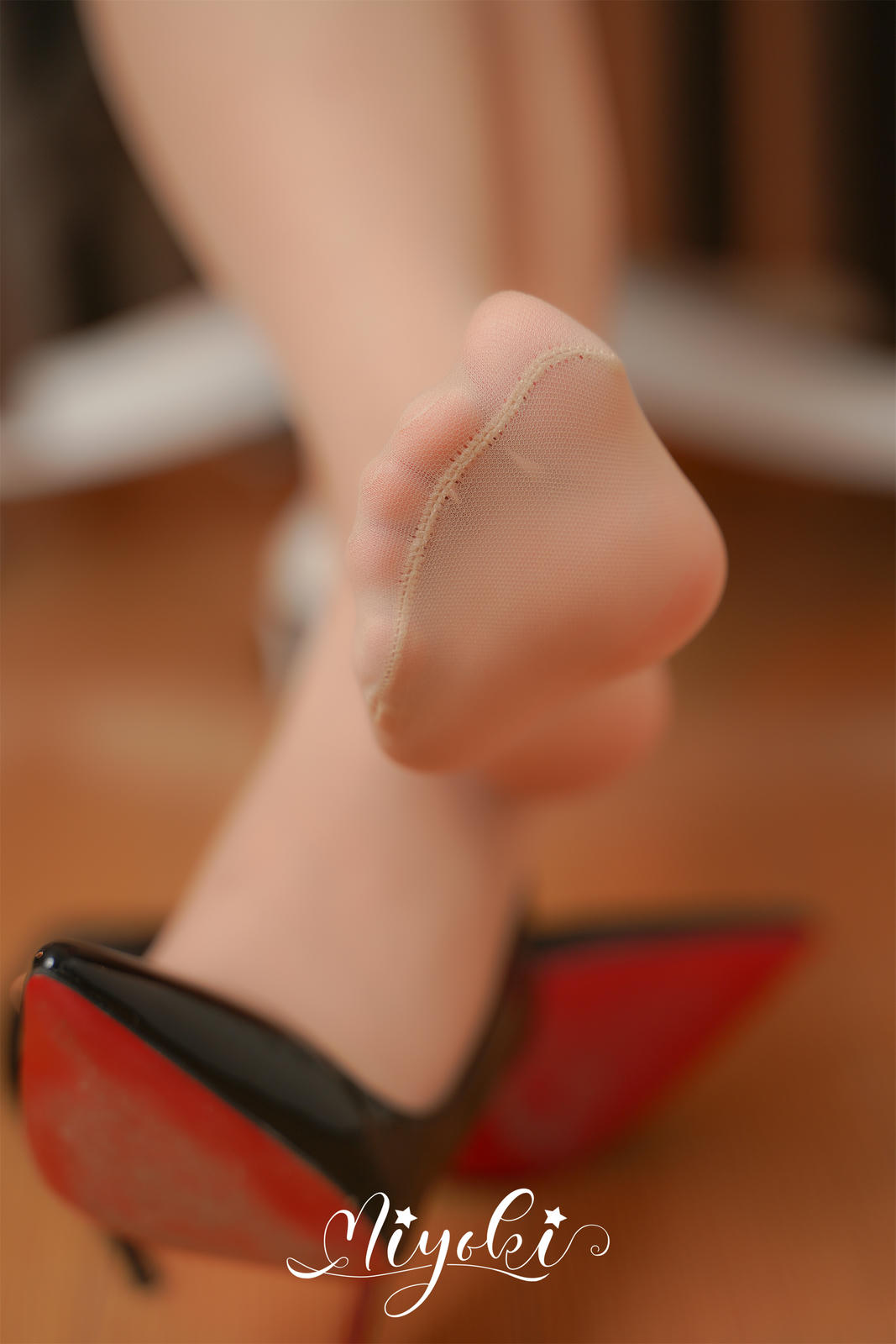 NO.303 铃木美咲(Misaki Suzuki) 美脚的赐福 姬子篇 [23P1V1.3GB]_第1集