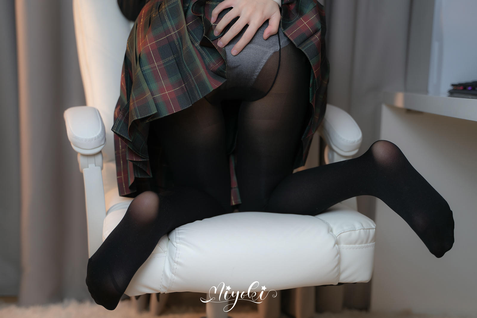 NO.326 铃木美咲(Misaki Suzuki) 现役JK的美脚连裤袜 [32P-133.33 MB]_第1集