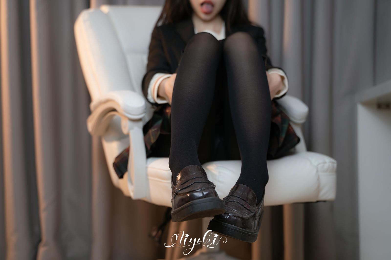 NO.326 铃木美咲(Misaki Suzuki) 现役JK的美脚连裤袜 [32P-133.33 MB]_第1集