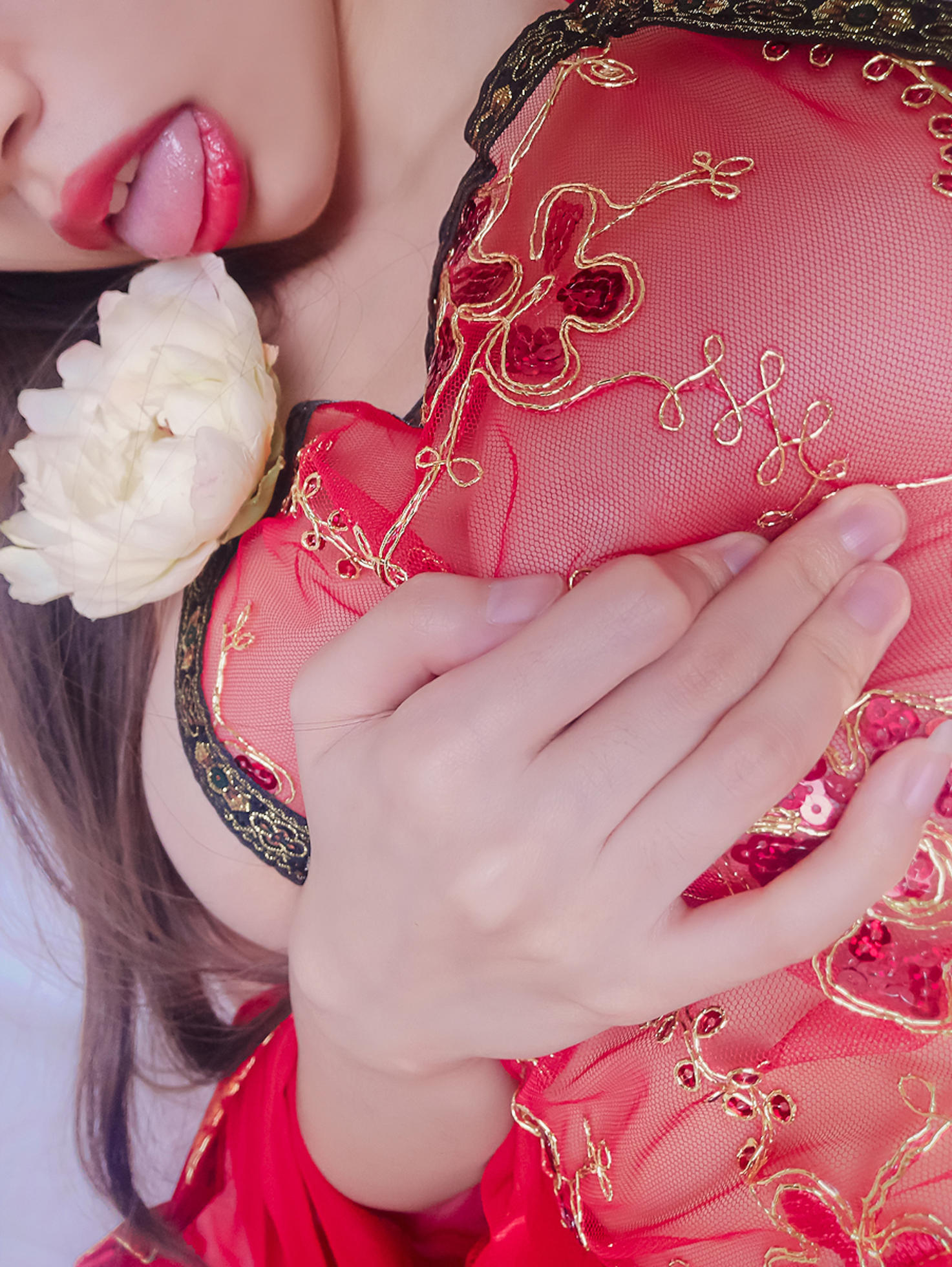 铃木美咲NO.024 软软趴在床单上 - 170117 离春节越来越近 25P+1V_第1集