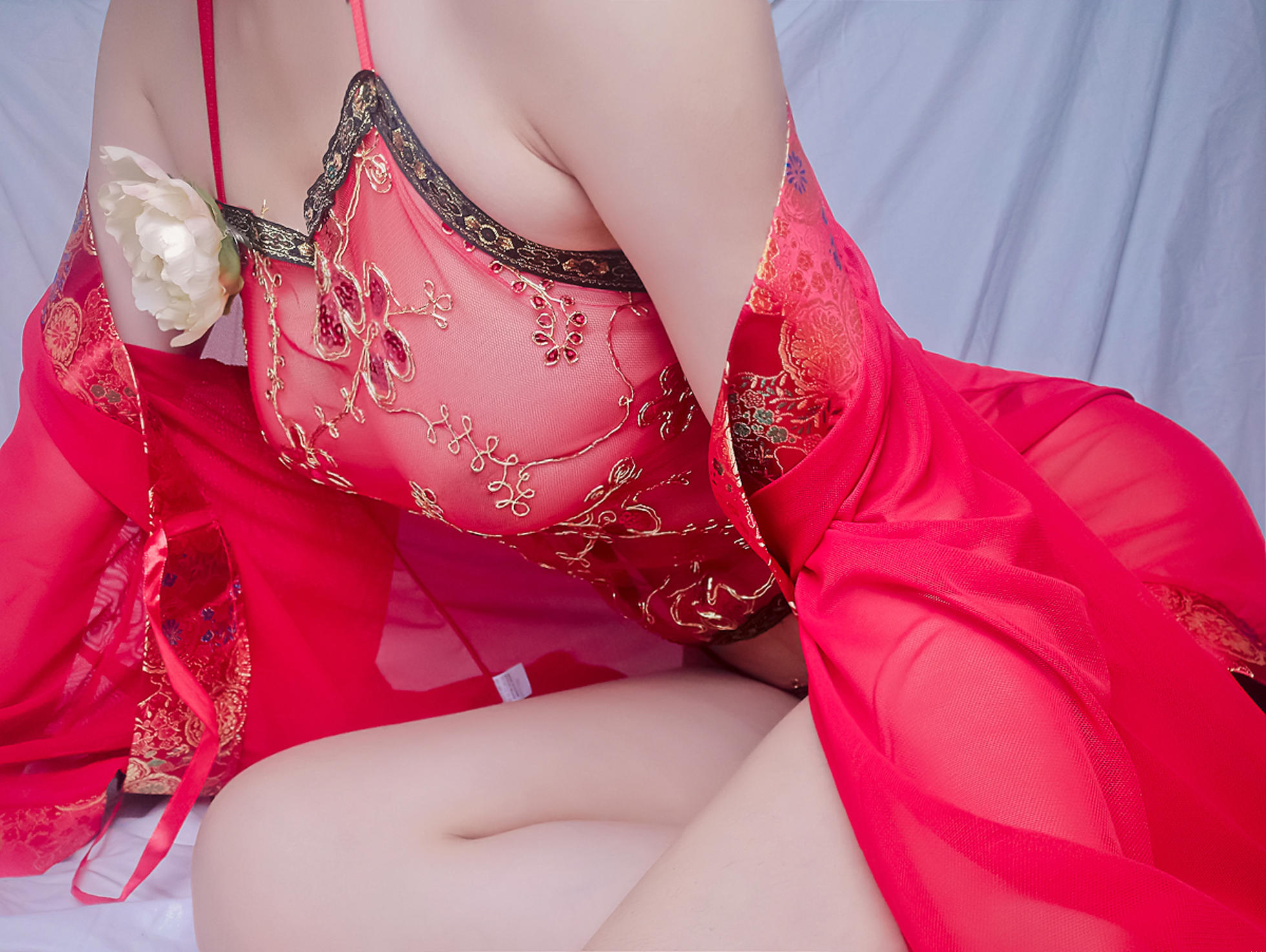 铃木美咲NO.024 软软趴在床单上 - 170117 离春节越来越近 25P+1V_第1集