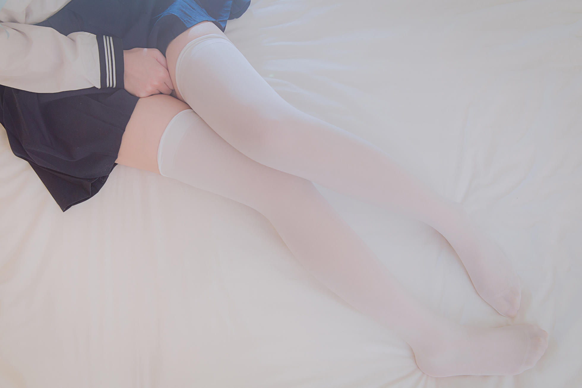 铃木美咲NO.030 软软趴在床单上 - 170130 2016的最后 42P+8V_第1集