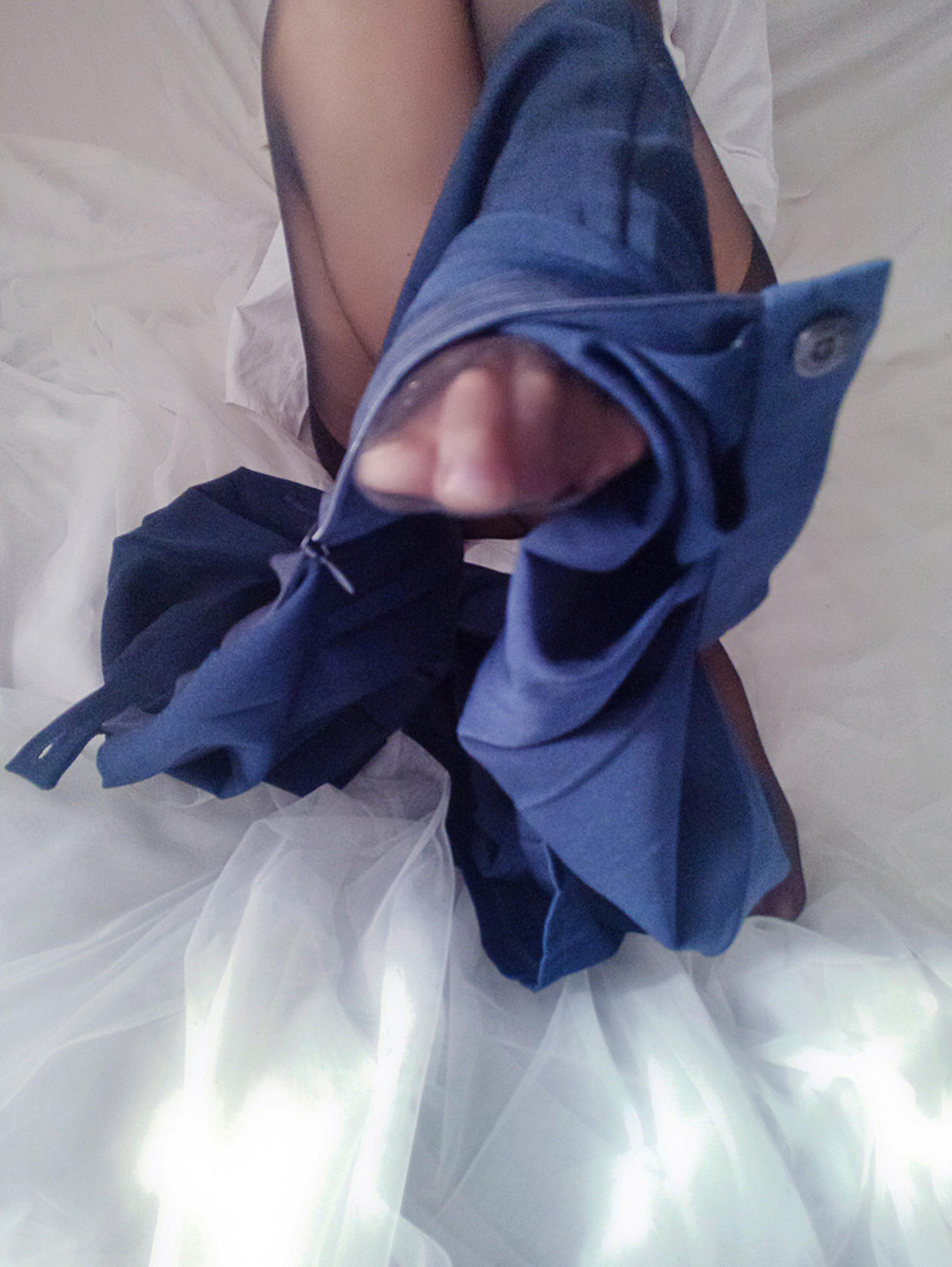 铃木美咲NO.033 软软趴在床单上 - 170203 今天是大年初五 24P+2V_第1集