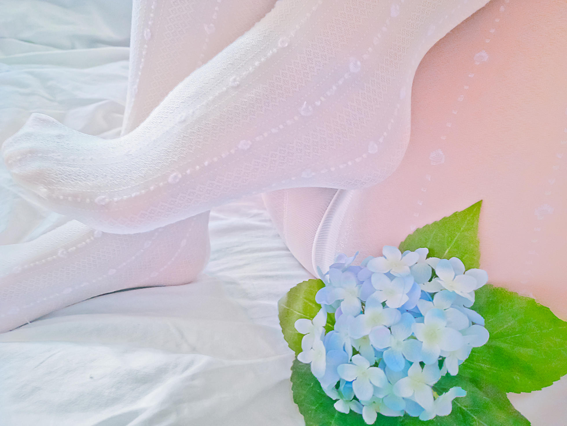 铃木美咲NO.035 软软趴在床单上 - 170206 白丝美足 28P+1V_第2集