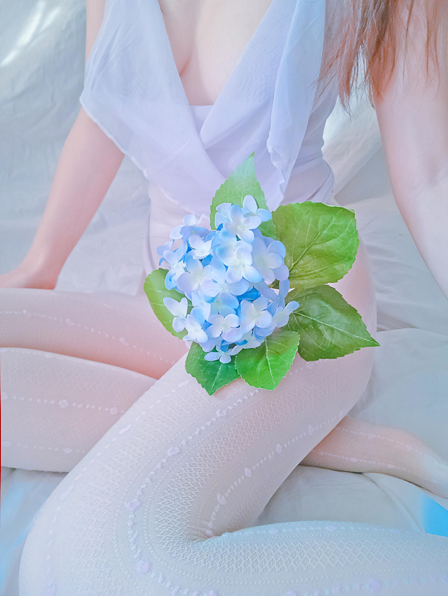 铃木美咲NO.035 软软趴在床单上 - 170206 白丝美足 28P+1V_第1集