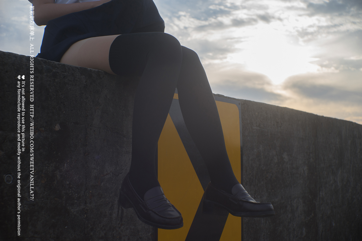 铃木美咲NO.051 软软趴在床单上 - 170519 堤坝 10P+2V_第1集