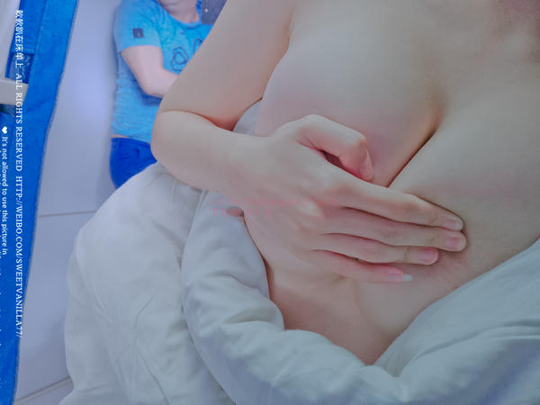 铃木美咲NO.058 软软趴在床单上 - 170903 火车实拍全记录 37P+3V_第1集