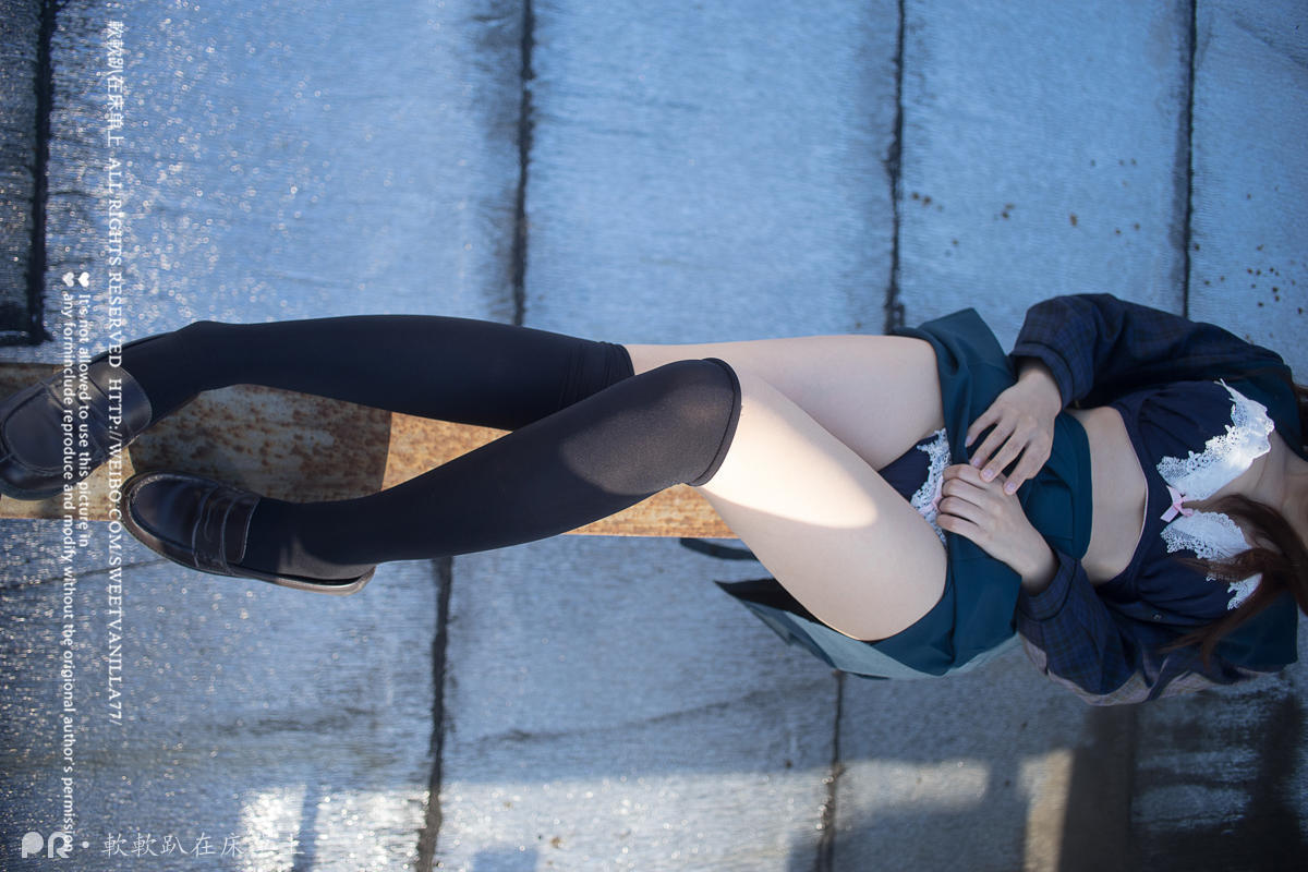 铃木美咲NO.066 软软趴在床单上 - 180117 天台露出记录完整 21P+3V_第2集