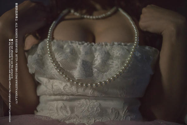 铃木美咲NO.073 软软趴在床单上 - 夜景楼道白丝连裤袜 9P+2V_第1集