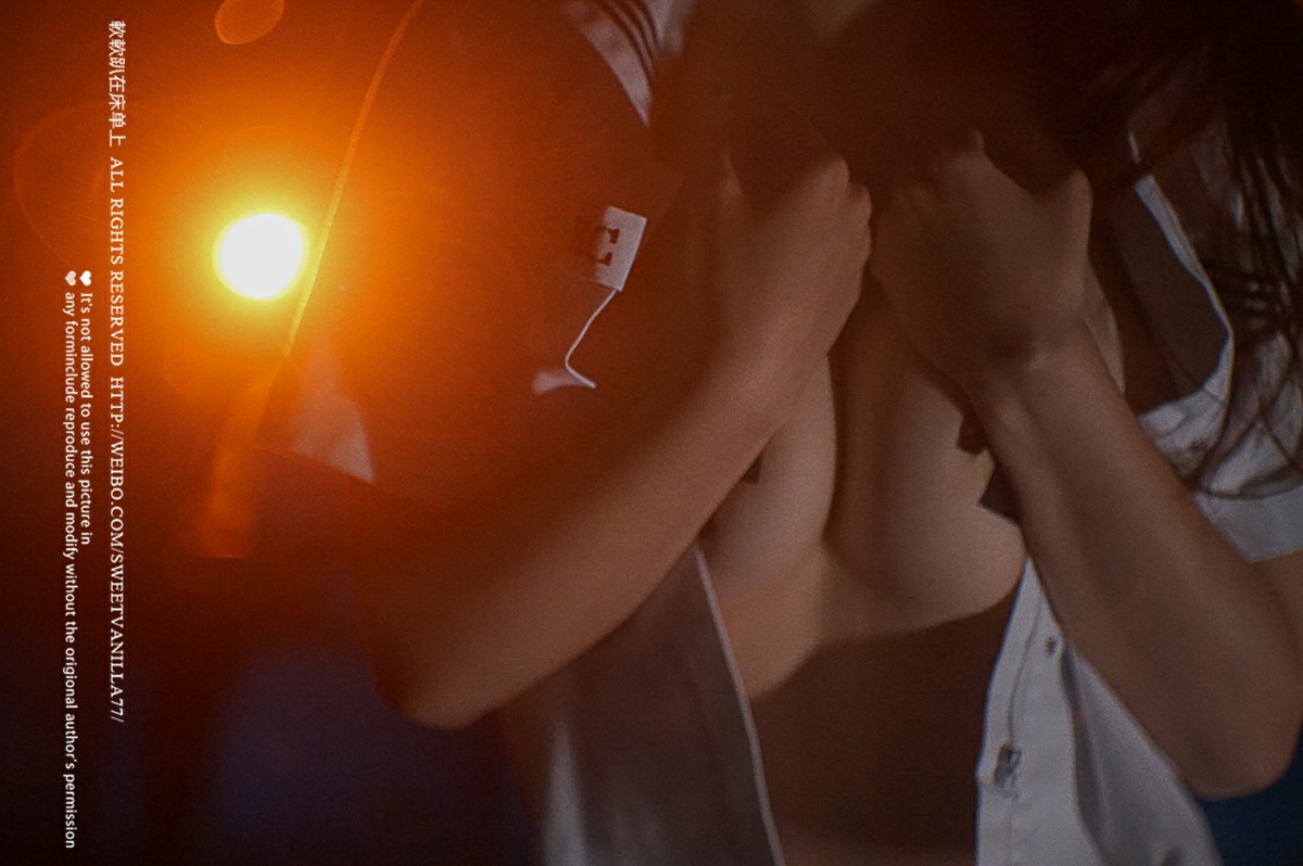 铃木美咲NO.079 软软趴在床单上 - 学校操场 公然半裸露出 - 羞耻！在操场的观看区 33P+3V_第2集