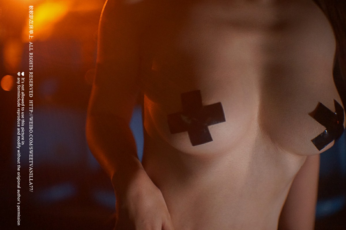 铃木美咲NO.079 软软趴在床单上 - 学校操场 公然半裸露出 - 羞耻！在操场的观看区 33P+3V_第2集