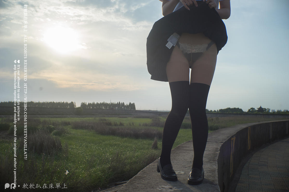 铃木美咲NO.082 软软趴在床单上 - 新年合集50分钟视频 30P+20V_第1集