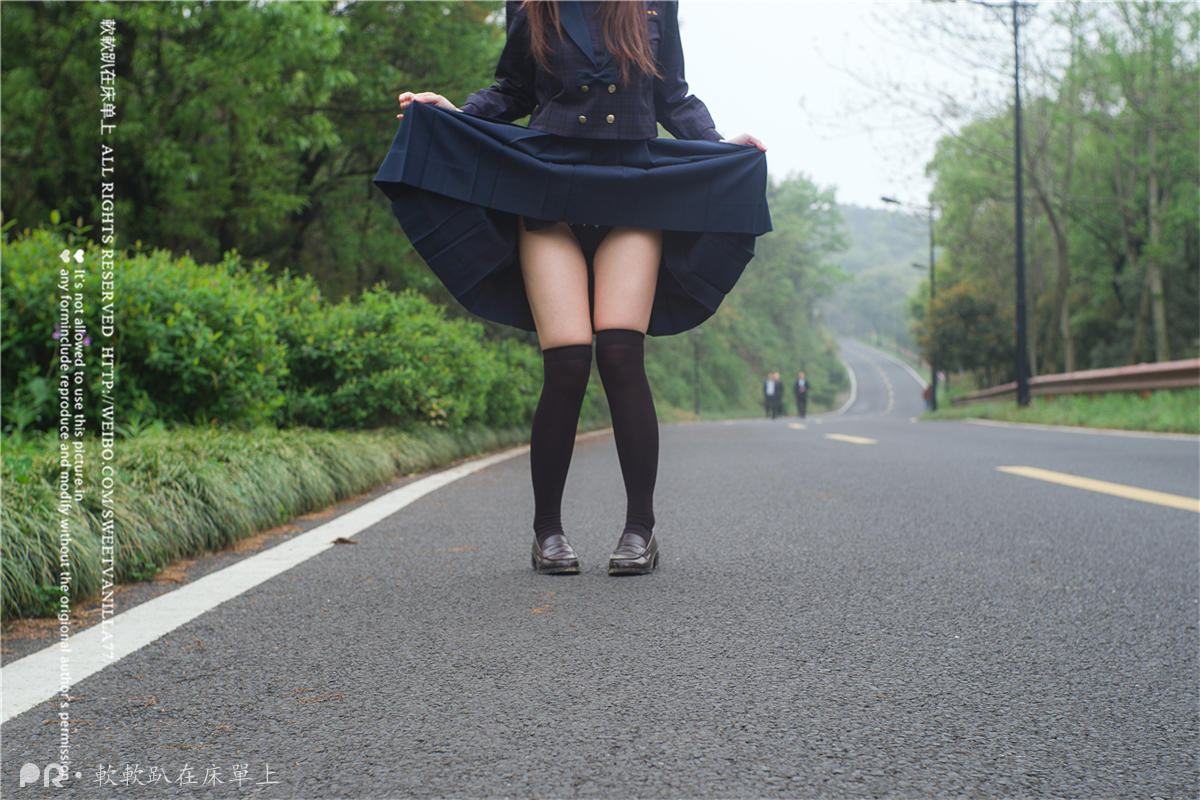 铃木美咲NO.082 软软趴在床单上 - 新年合集50分钟视频 30P+20V_第1集