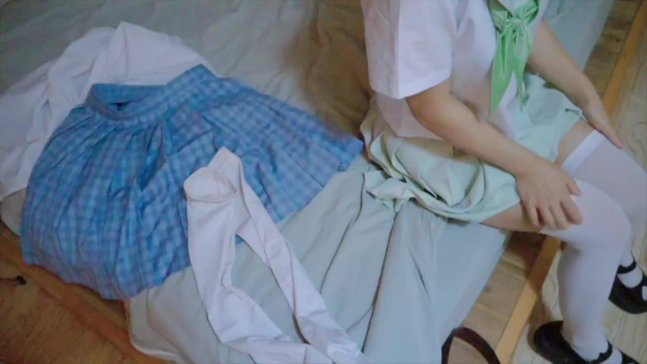 铃木美咲NO.124 软软趴在床单上&邪魔暖暖&千岁娇 - 170817 3P初体验！44P+8V_第2集