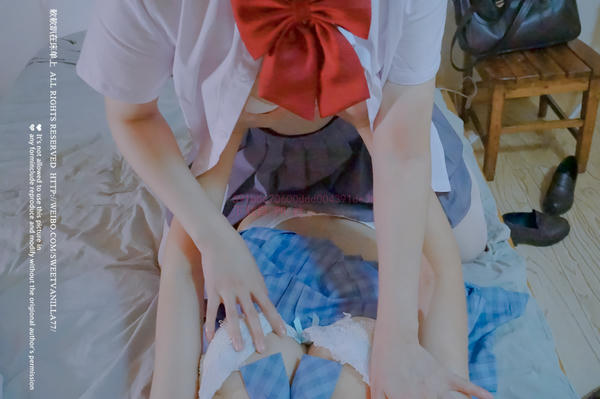 铃木美咲NO.124 软软趴在床单上&邪魔暖暖&千岁娇 - 170817 3P初体验！44P+8V_第2集