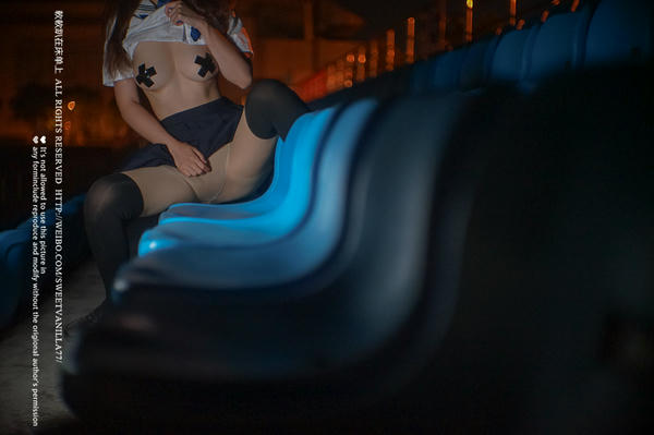 NO.142 铃木美咲(Misaki Suzuki) - 公然半裸露出-羞耻！在操场的观看区 27P+3V_第2集