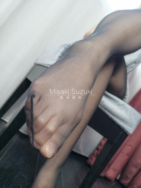NO.167 铃木美咲(Misaki Suzuki) - 女儿的漏背毛衣 25P+2V_第1集