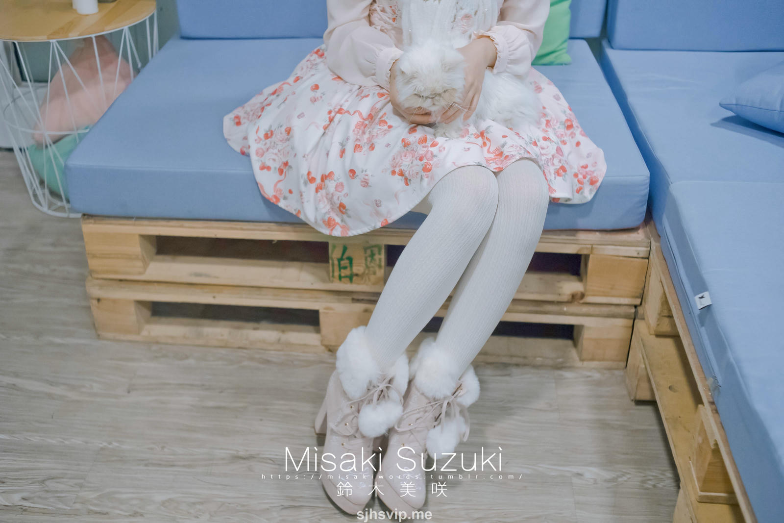 NO.180 铃木美咲(Misaki Suzuki) - 完全M男的下仆生活-羞耻！在咖啡厅里 53P+3V_第2集