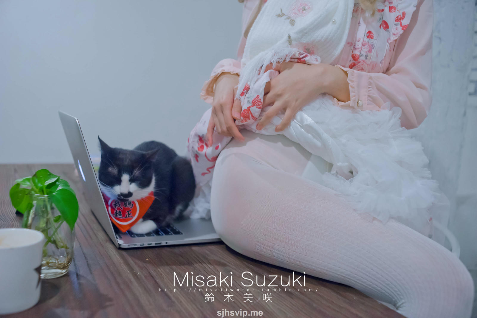 NO.180 铃木美咲(Misaki Suzuki) - 完全M男的下仆生活-羞耻！在咖啡厅里 53P+3V_第2集