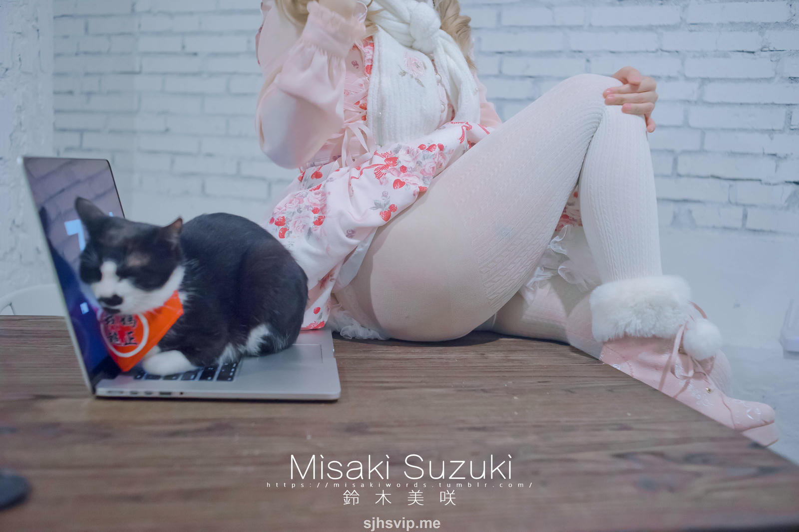 NO.180 铃木美咲(Misaki Suzuki) - 完全M男的下仆生活-羞耻！在咖啡厅里 53P+3V_第2集