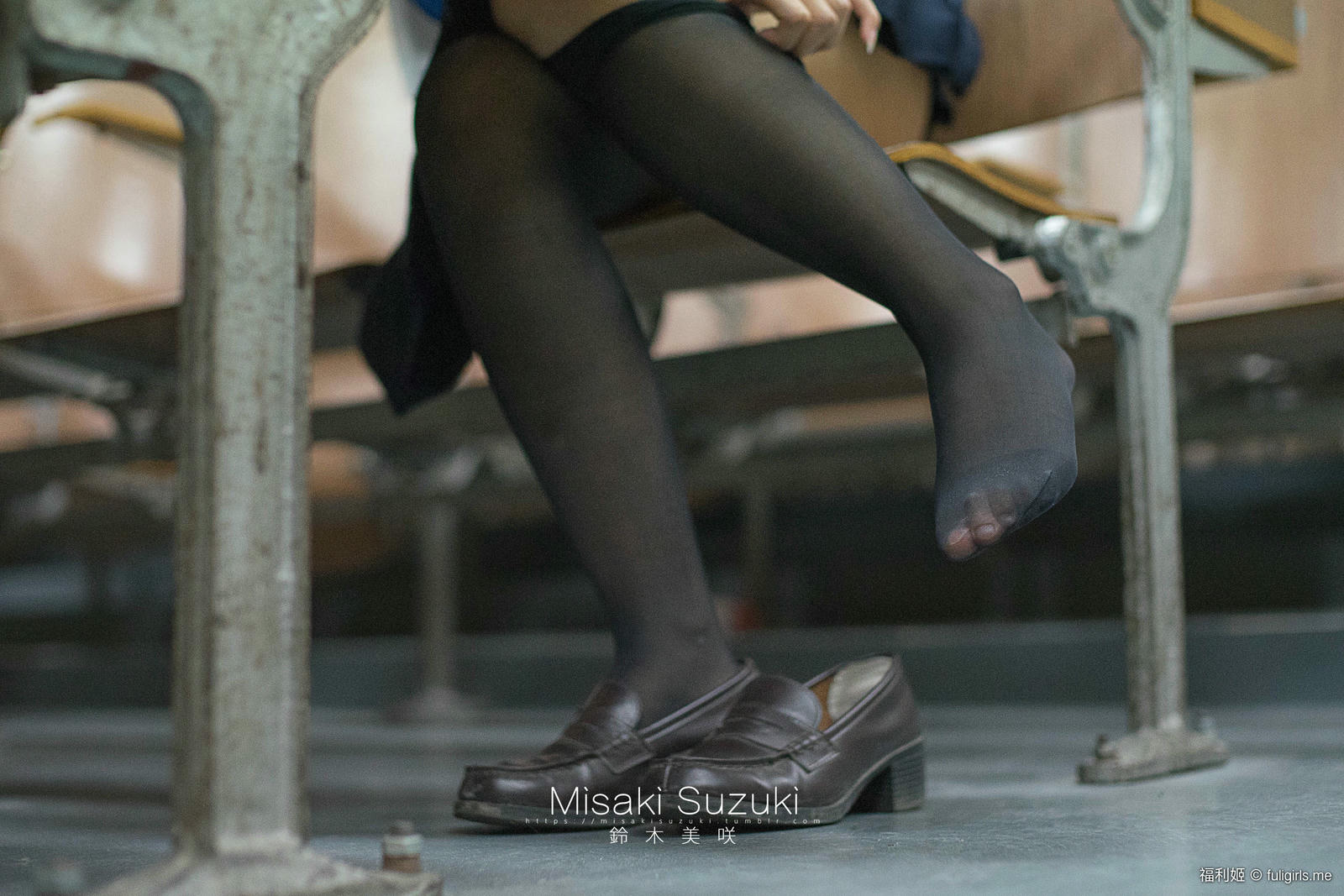 NO.189 铃木美咲(Misaki Suzuki) - 小恶魔般挑衅的美少女-诱惑！在教室里穿着超薄黑丝 23P+3V_第1集