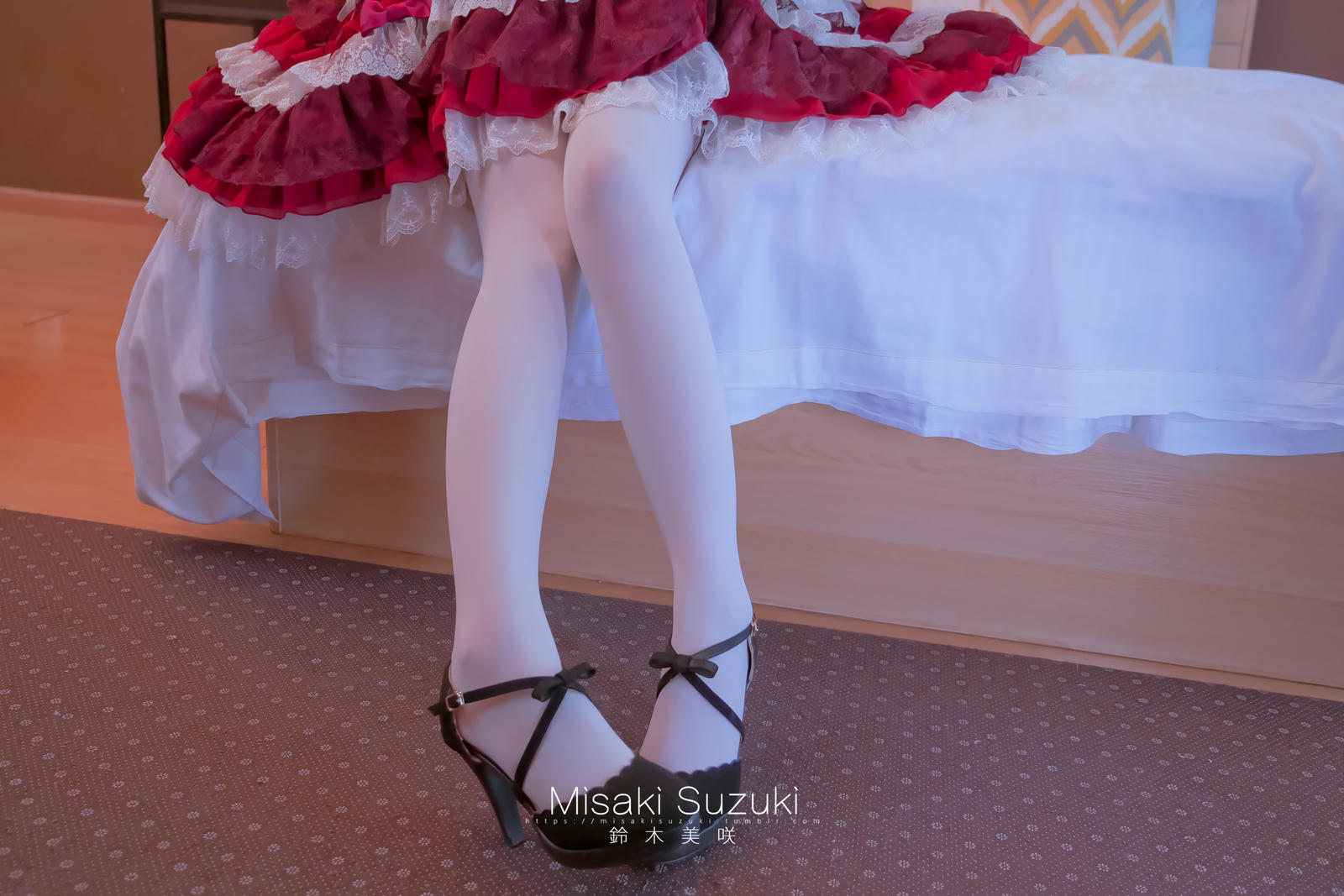 NO.204 铃木美咲(Misaki Suzuki) - 援x交友人的LO娘 跨年lo娘 59P+1V_第1集