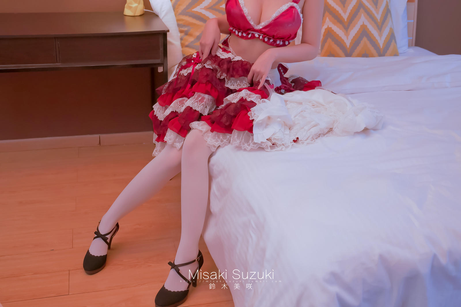 NO.204 铃木美咲(Misaki Suzuki) - 援x交友人的LO娘 跨年lo娘 59P+1V_第2集