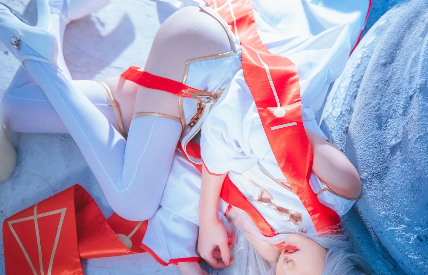 南桃Momoko NO.013 爱丽丝菲尔天之服 [15P-20MB]_第1集