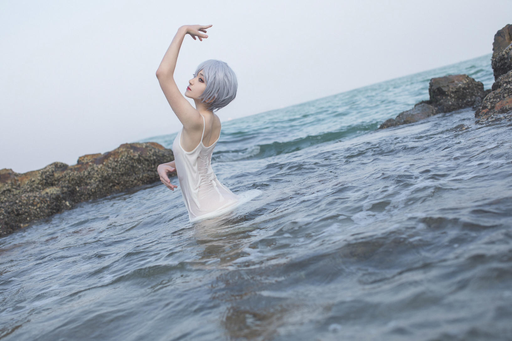 南桃Momoko NO.002 绫波丽白裙 [25P-155MB]_第1集