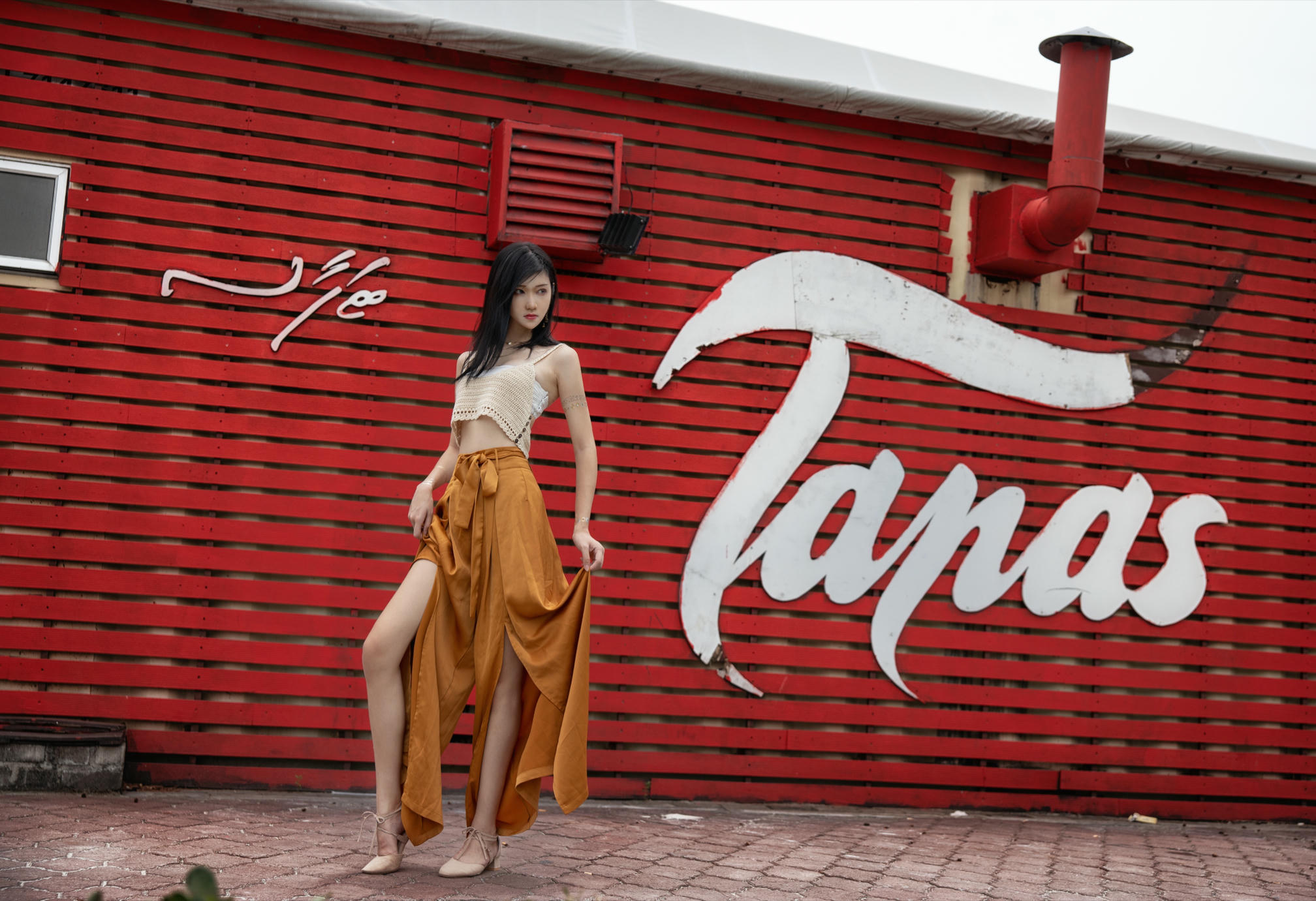 南桃Momoko NO.055 黄裤 [10P-11MB]_第1集