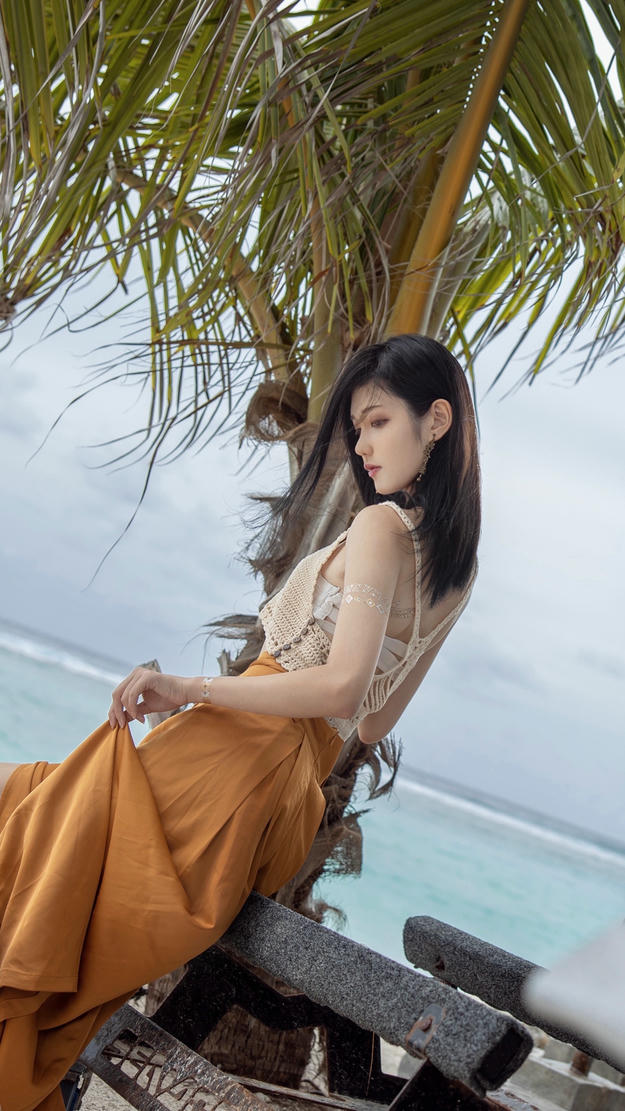 南桃Momoko NO.055 黄裤 [10P-11MB]_第1集