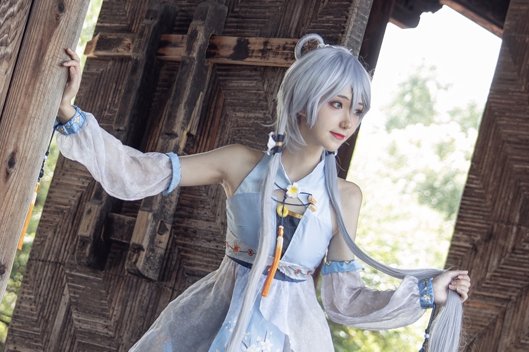 南桃Momoko NO.065 洛天依花语嫣然 [10P-17MB]_第1集