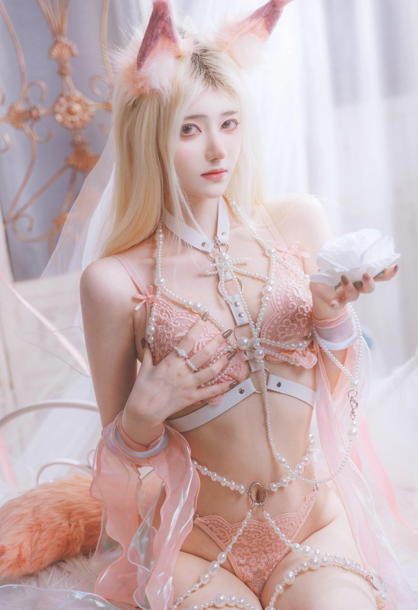 南桃Momoko NO.083 狐狸与蔷薇[37P]_第1集