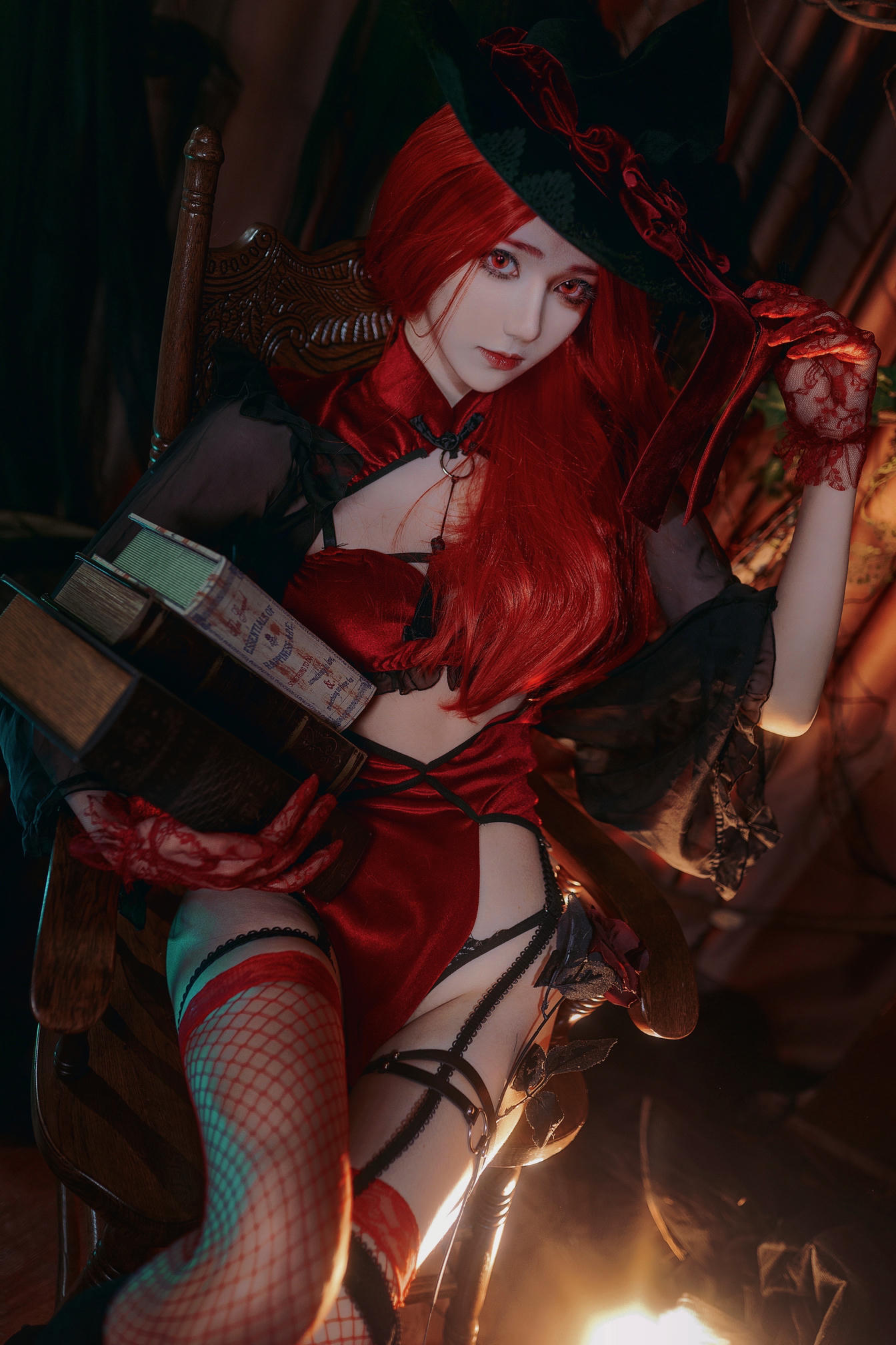 南桃Momoko NO.084 红女巫 [19P 162MB]_第1集