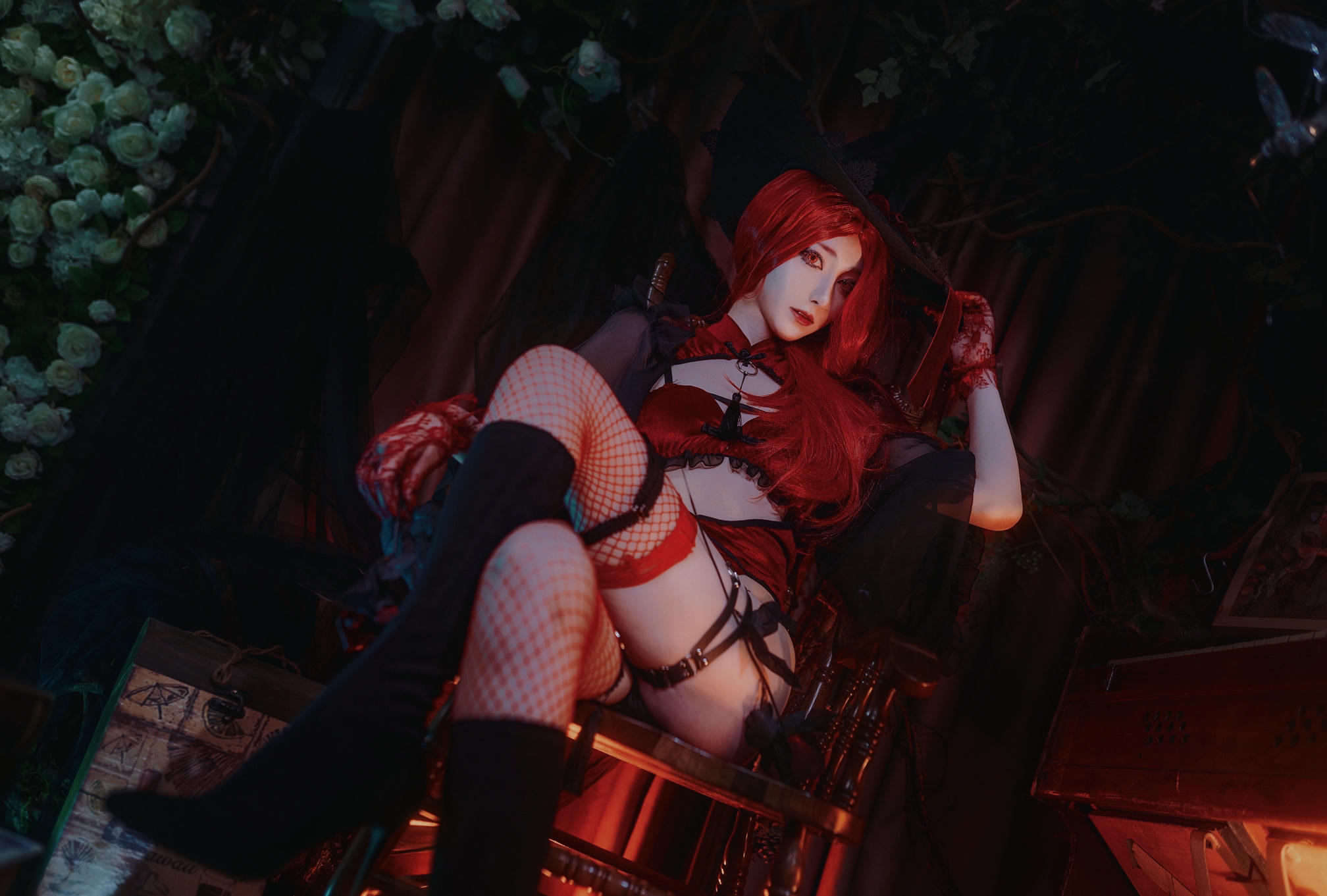 南桃Momoko NO.084 红女巫 [19P 162MB]_第1集