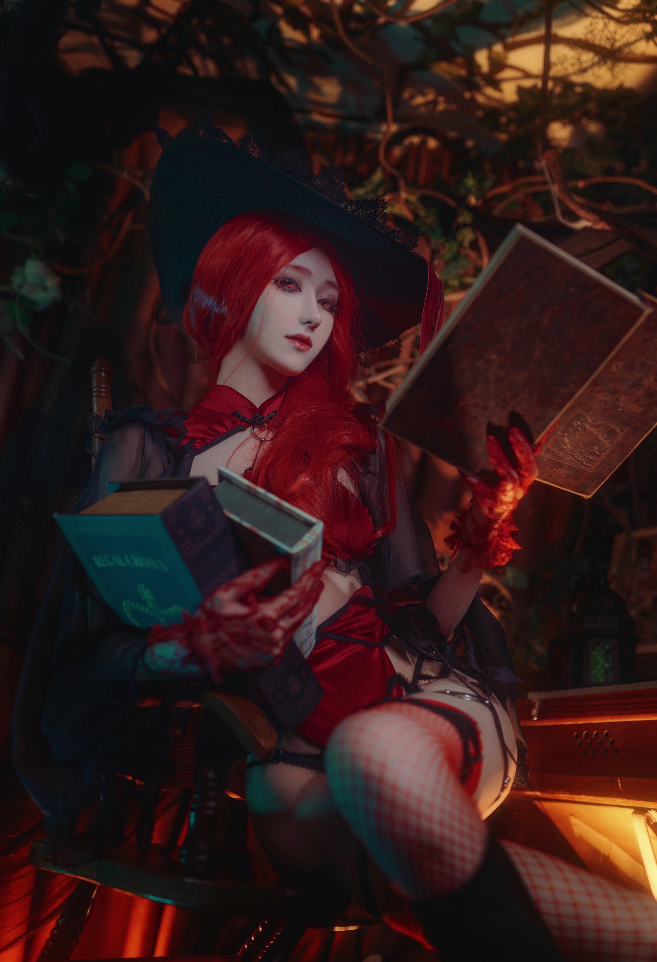 南桃Momoko NO.084 红女巫 [19P 162MB]_第1集